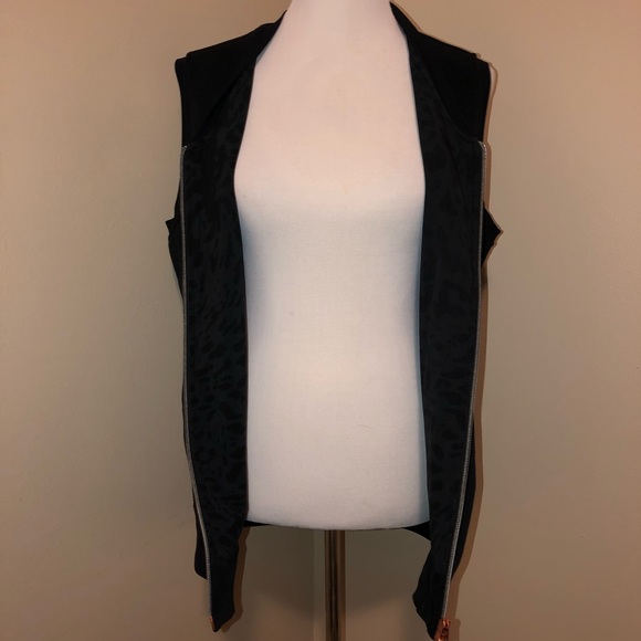 Lululemon Departure Black Vest Jacket w/Rose Gold Zipper - Picture 10 of 16